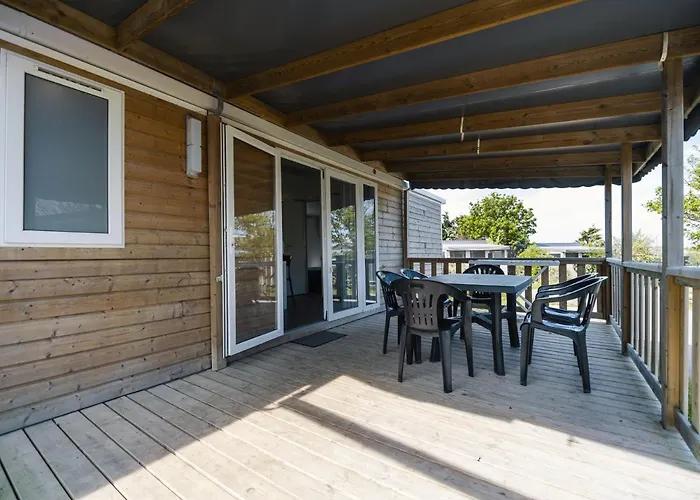 Camping Paradis 4 Etoiles Au Port De L\'Houmeau - La Rochelle